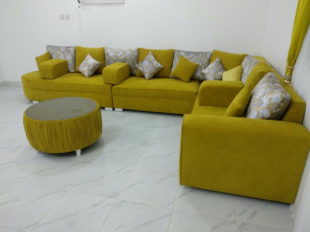من أعمال Tangado للتنجيد في الرياض